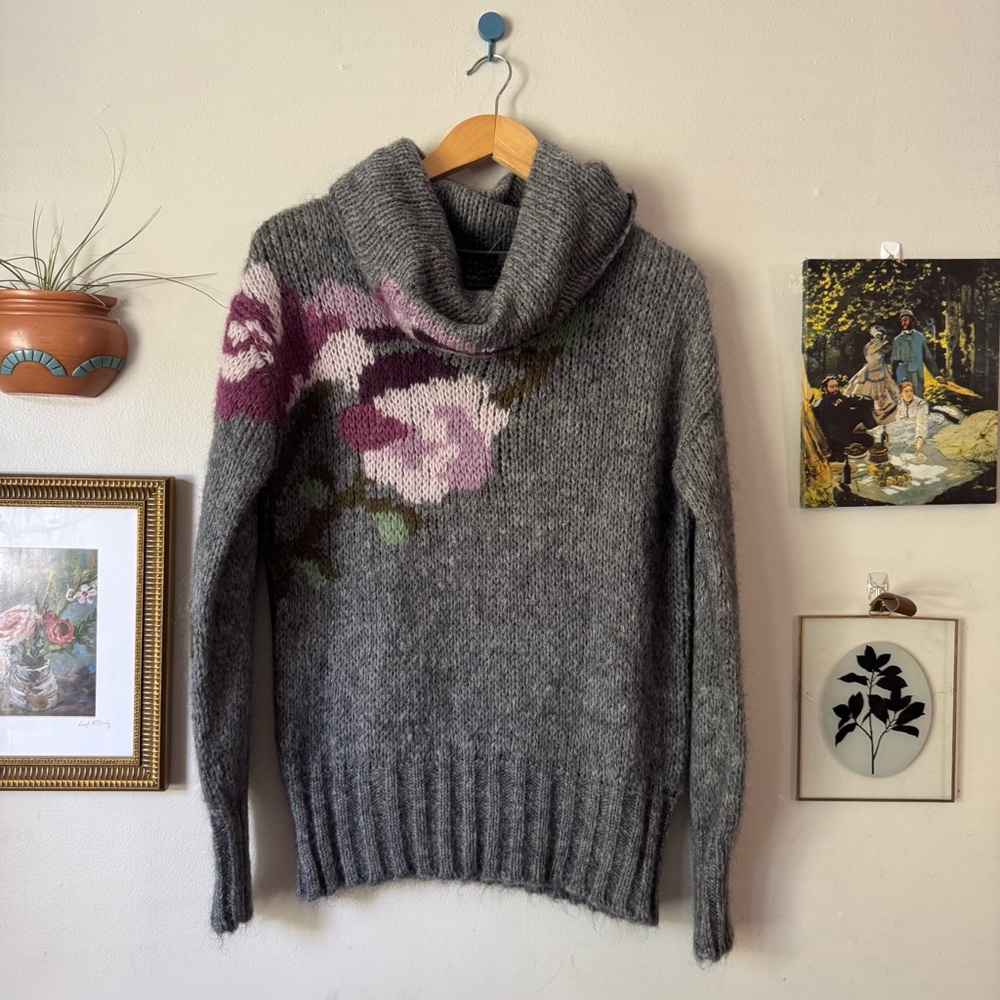 United Colors Of Benetton Gray and Purple Floral Turtleneck Sweater